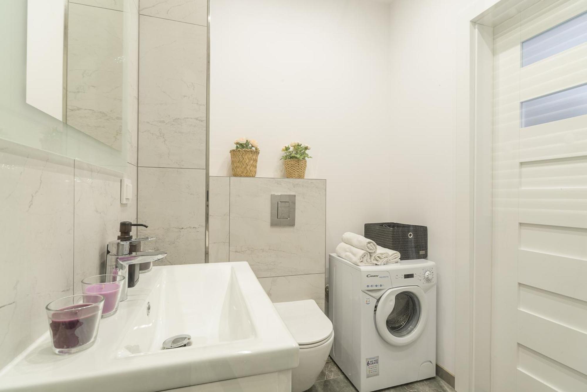 Lumina Apartments With Parking, Balcony Lodz Екстер'єр фото